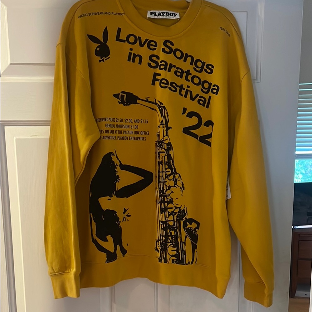 Playboy for Pacsun graphic crew neck NWT